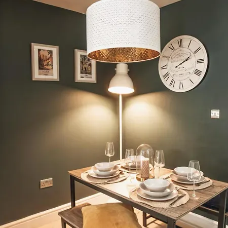 The Oasis Garden Flat