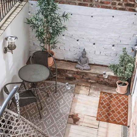 The Oasis Garden Flat York