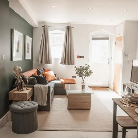 The Oasis Garden Flat Йорк