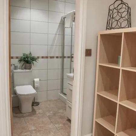 The Oasis Garden Flat